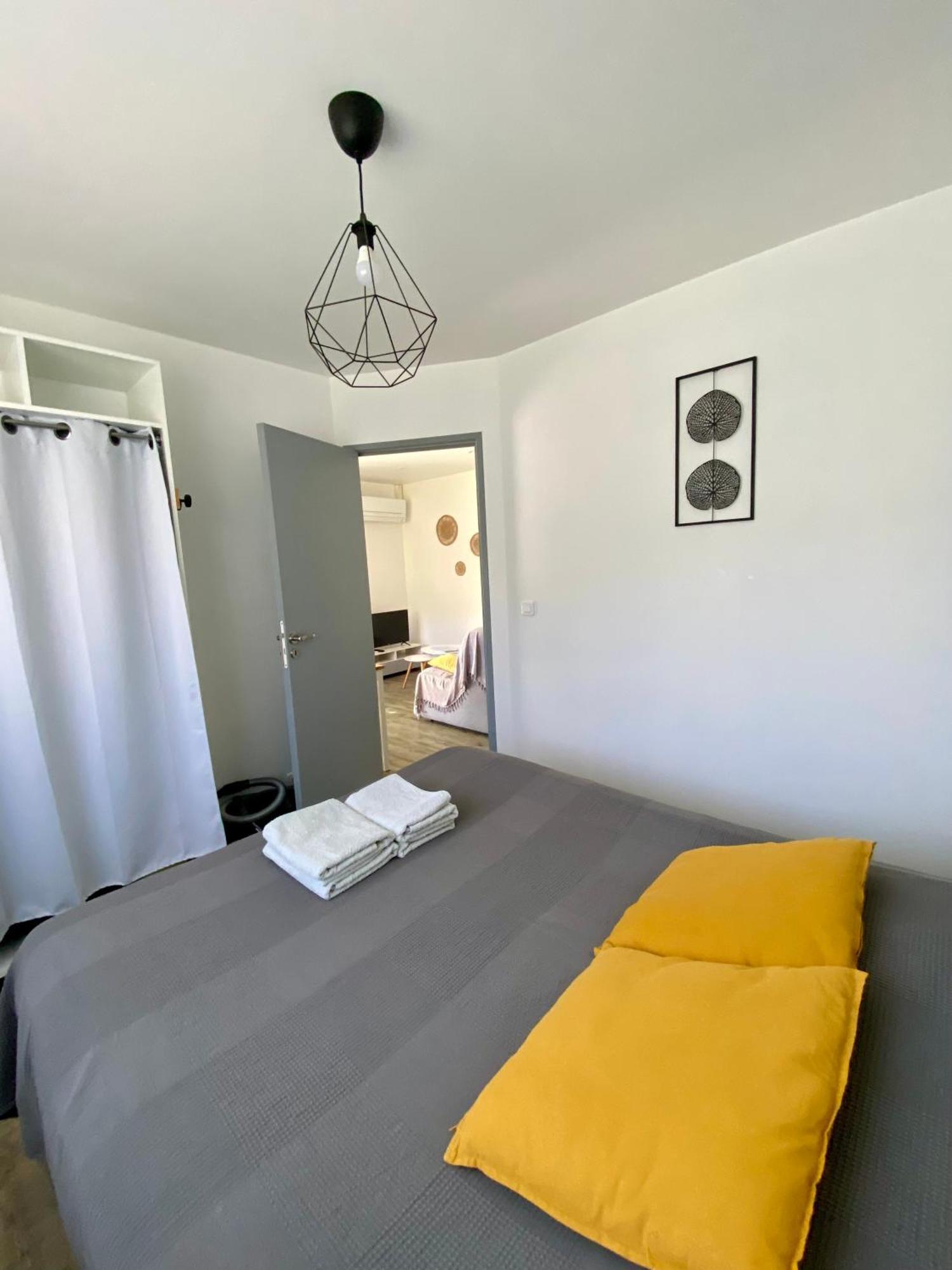 Robion en Luberon La Petite Maison חדר תמונה